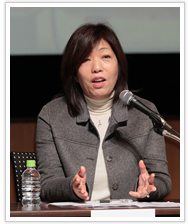 林真理子氏